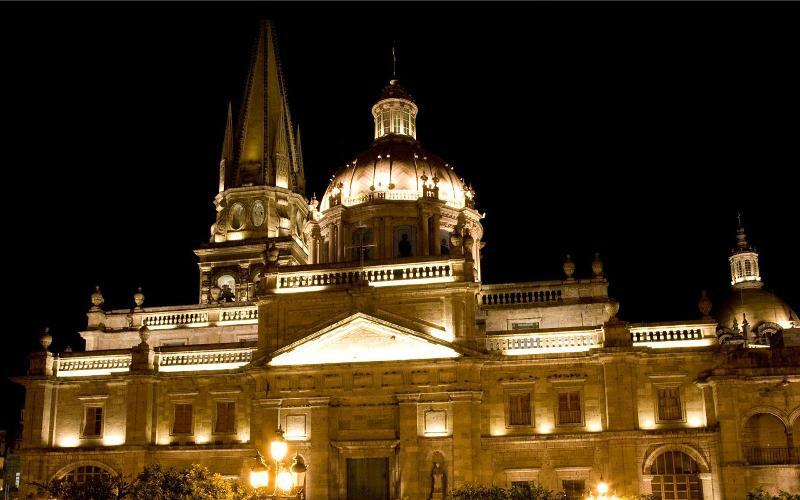 Hotel Colon Express Гвадалахара Экстерьер фото